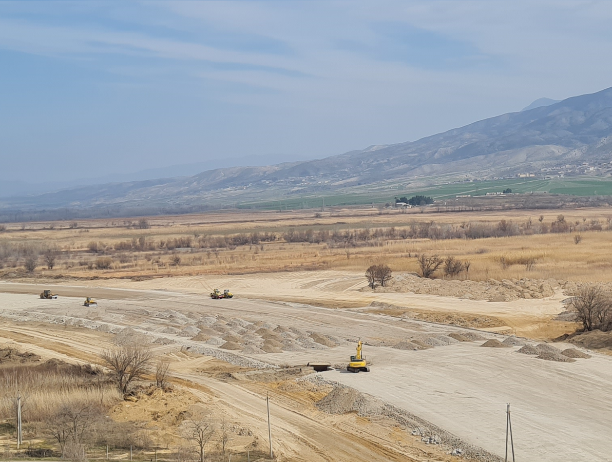 “Horadiz-Ağbənd dəmir yolu xəttinin tikintisi” layihəsi (km 22+200 - km 24+300)